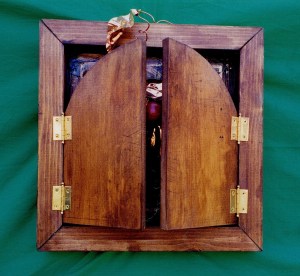 hinged floralscape c1993 closed